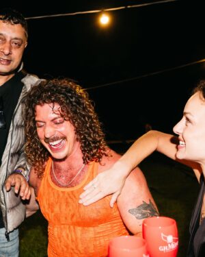 Abbie Chatfield Instagram - Come on Gisborne let’s go pardi!!!!! @rhythmandvines had a @pekingduk set AND a @keliholiday set???? A dream. Love you forever Aotearoa ❤️