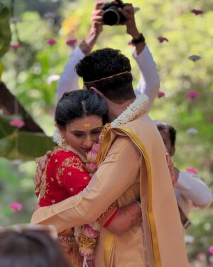 Abhidnya Bhave Instagram - Finally we all are taken!!!!✨🧿🫠🙏🏻🥰🎀
Welcome to the club mad girl!!! Here is wishing a super and happy married life to our very own “MAU”!
Dearest Pawan , welcome to the crazy club!

#yaarkishadi