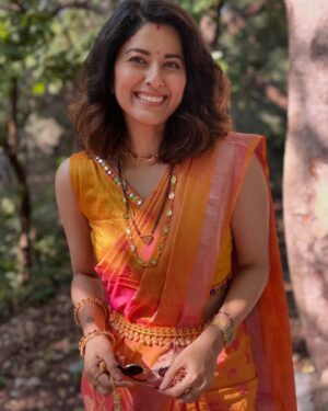 Abhidnya Bhave Instagram - Finally we all are taken!!!!✨🧿🫠🙏🏻🥰🎀
Welcome to the club mad girl!!! Here is wishing a super and happy married life to our very own “MAU”!
Dearest Pawan , welcome to the crazy club!

#yaarkishadi