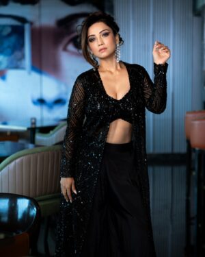 Adaa Khan Instagram - Colour for my every mood… 🖤🖤
.
.
. 
📸- @aryann35_ 
#fashion #lookbook #stylefile #ootd #styleinspo #fashiongram #fashionphotography #fashionnova  #NMIA #NovotelMumbaiInternationalAirport #NovotelHotels #fashionlikeadaa #adaakhan