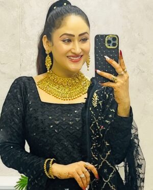 Aditi Sajwan Instagram - 📸 Tasveerein 🌹
