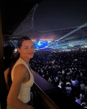 Adriana Lima Instagram - A trip of a lifetime ✨ @visitabudhabi #inabudhabi