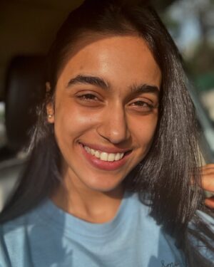 Adrija Sinha Instagram - Sunshine is my favourite accessory 🌈💙💫
•
•
#adrijasinha #teenactor #foryou #foryoupage #sunkissed #viralpost #adrijasinhastylediaries #superdancer