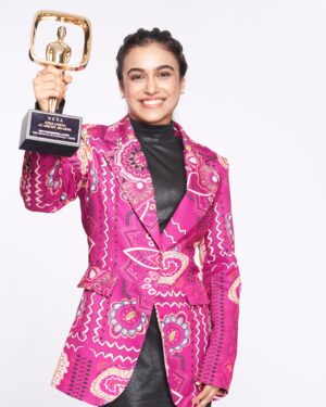 Adrija Sinha Instagram - Your Best supporting actress (female) for a web original film ✨ All your love and wishes made this possible! Thank you, dil se ❤️🥹 bohot saara pyaar 💕

Makeup : @maneeshanathmuah_adara 
Costume : @khushu712