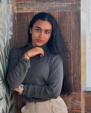 Adrija Sinha Instagram - Trust your inner magic to give you wings and fly 🧚🏻‍♀️🤍🌼

#adrijasinha__ #beauty #universe #loveyourself #model #blessed #passionate #adrijasinhastylediaries