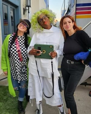 Aisha Hinds Instagram - •| S T R E A M • Q U E E N |•

If you missed the @911onabc HALLOWEEN EPISODE you can STREAM NOW on @hulu 

The crew did an incredible job executing all the looks, laughs, haunts and hijinks.