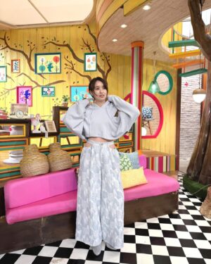 Akina Minami Instagram - 衣装✨

写真1・2枚目
ジレ、ショートパンツ
@cocodeal_official
ニット
@ladymade_official
ブーツ
@randa_pic
ピアス
@unoaerre_japan

写真3・4枚目
パーカー、パンツ
@uttrykk_official
ブーツ
@randa_pic
ピアス
@unoaerre_japan

写真5・6枚目
チュールブラウス、チュールビスチェ
@eaphi_official
パンツ
@_vacancy_official
ブーツ
@randa＿pic
ピアス
@yuu_select

写真7・8枚目
トップス
@randa＿pic
ワンピース
@faddistortion
ブーツ
@alm._official
ピアス
@____.323_

写真9・10枚目
トップス、スカート
@willfully_official
ブーツ
@daniella_and_jemma
ピアス
@ki_ele_japan

写真11・12枚目
セットアップ
@lilliancarat_official
靴
@dianashoespress
ピアス
@joueteofficial