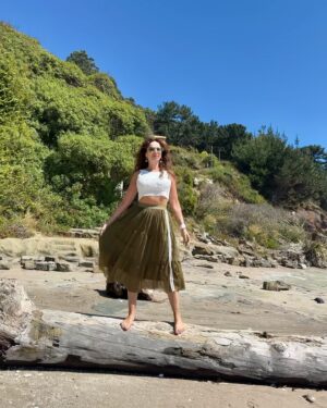 Alejandra Fosalba Instagram - Paseo a Cocholgue con mi mamá y mis bellezas ⭐️ Día de solcito y muchos recuerdos. Una de mis preferida de la 8 Región.