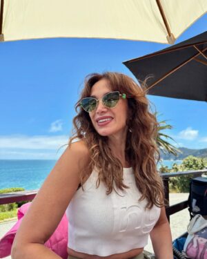 Alejandra Fosalba Instagram - Paseo a Cocholgue con mi mamá y mis bellezas ⭐️ Día de solcito y muchos recuerdos. Una de mis preferida de la 8 Región.