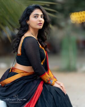 Alekhya Harika Instagram - Swipe 👉🏻❤️

Designed by : @navya.marouthu 
📸 : @absolutelyrahul 
MUA : @jayamakeoverartist_