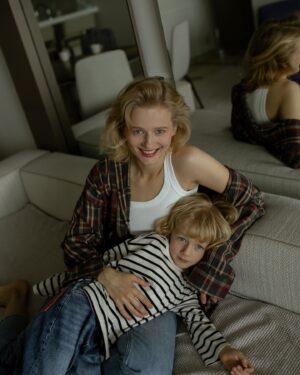 Aleksandra Bortich Instagram - надо почаще фотографироваться) 
📷 @_pretty_moment_