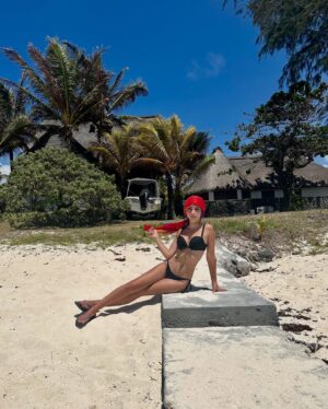 Alessia Tresoldi Instagram - take me back 🇲🇺 #mauritius #buebay #buebaymauritius #visitmauritius #mauritiusisland #mauritius🇲🇺 #mauritiusbeach #paradiseisland #tresoldi #mauritiusnow