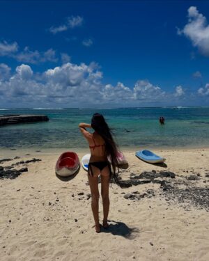 Alessia Tresoldi Instagram - take me back 🇲🇺 #mauritius #buebay #buebaymauritius #visitmauritius #mauritiusisland #mauritius🇲🇺 #mauritiusbeach #paradiseisland #tresoldi #mauritiusnow