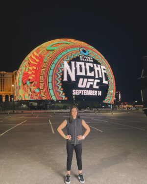 Alexa Grasso Instagram - Algunas cosas que pensé que iban a salir bien salieron mal, pero otras que pensé que iban a salir mal salieron bien. 
Y creo que eso fue un buen empate 😊
(Vengo con todo para mejorar este score)
Gracias a tod@s los que han estado siempre conmigo 🥰 
Los quiero muchísimo 💋🎉🥳
Que pasen un bonito día con sus seres queridos y llenos de motivación para lo que viene 👹🚀🔥
