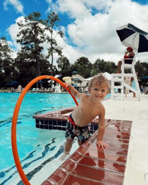 Alexandria DeBerry Instagram - who’s gonna tell him he’s no longer the baby 😭 
the one who made us parents   has opened our hearts to a love deeper than we could have ever imagined! 
he’s clever, fun, opinionated as can be, loves a dance party,   is going to be the best BIG BROTHER! cherishing every bit of these last few months with just him 🤍 the daily kisses he gives mama’s belly are the 🍒 on top! 
#beauxdiesel #bigbreaux