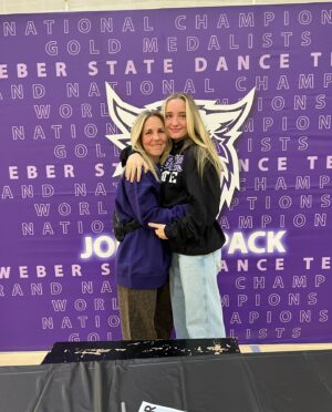 Alexus Oladi Instagram - See you next year wearing purple!! 😝💜 #wildcats.  I am so beyond grateful to everyone that has supported me in this decision. I just want to say thank you to my parents because I wouldn't be here without them. ANDDD most importantly my team and my coaches for always pushing me to be the best version of myself and supporting me!! I am excited to see what the next year holds for me! GO CATS 🥳🥳