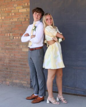 Alexus Oladi Instagram - ogden homecoming with the funnest people 😁🤩