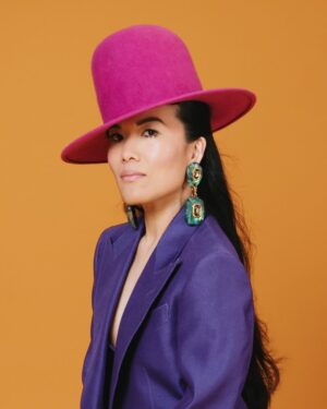 Ali Wong Instagram - The funny thing about @AliWong: The barrier-breaking comedian has numerous awards-season trophies, enviable work-life balance, a great new(ish) boyfriend, and a fourth Netflix special, Single Lady. Seriously, she’s so good, it’s laughable. 

As her BFF @PadmaLakshmi tells InStyle,” Wong is “that girl in the locker room who will go there and talk about everything,” and that we certainly did. At the link in bio, Wong opens up about aging, motherhood, divorce, her next chapter, and explains the big cosmic joke of it all, in her signature candid style, and oversized glasses, of course. ‍💫

InStyle NOW Winter 2024 
Editor-in-Chief: @sallyholmes 
Writer: @atcodinha 
Photographer: @jeremyjchoh 
Cinematographer: @ericlongden 
Stylist: @taraswennen 
Makeup Artist: @storyofmailife 
Hair Stylist: @claytonhawkins 
Nails: @nailsbyemikudo