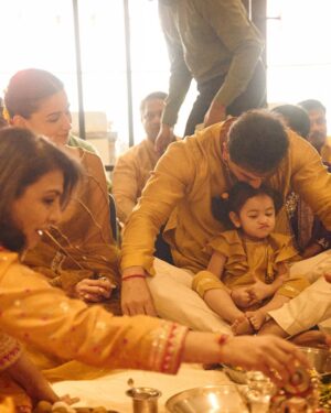 Alia Bhatt Instagram - Lights, love, and precious moments💛
Happy Diwali🪔🫶🏼