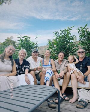 Alicia Banit Instagram - Feeling very lucky. I love my family. Merry Christmas 🎄
