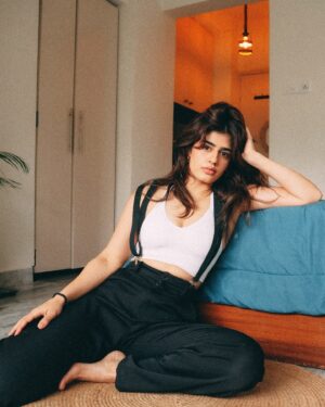 Alisha Chopra Instagram - Bean there done that 
.
.
.
.
.
#photography #thefeels #look #eyes #photoshoot #outfit