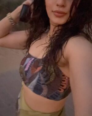 Alisha Chopra Instagram - Is it hot in here, or is it just me? 

Wearing @tizzi.official , absolute love! 
.
.
.
.
.
#swim #swimsuit #swimsuits #monokini #desert #look