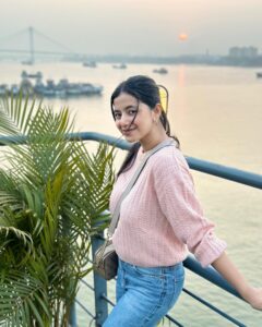 Actress Alisha Parveen HD Photos and Wallpapers February 2025