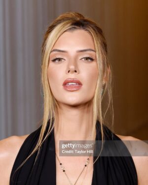 Alissa Violet Instagram - lacma art   film gala 🖤