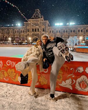 Alla Mikheeva Instagram - NY MOOD ❄️⛸️🎄
