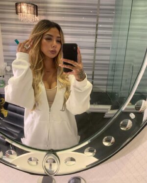 Ally Lotti Instagram - miss not being able to take a selfie without your silly ass making sure you were in it