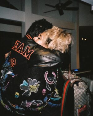 Ally Lotti Instagram - thankful for all my brothers j left to look after me. all of us, all of our memories old and new— helped get me here ;better yet, b here 

and our fans— I LOVE YAL SO MF MUCH