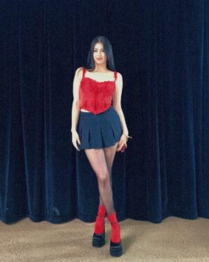 Amber Midthunder Instagram - besos