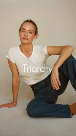Amber Valletta Instagram - Feeling 🍑🍑 When sustainability is both the passion and the priority, change can be monumental. Welcome to the world’s first and only plastic-free stretch denim, curated by me with my friends @triarchy 
#TriarchyxAmberValletta
#HowMuchPlasticAreYouWearing
👖💙🩵