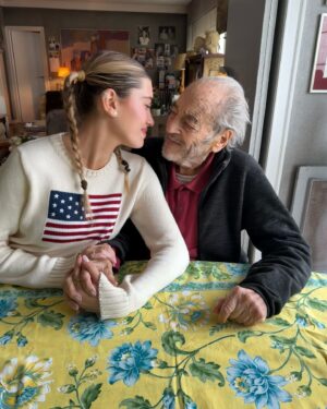 Amelie Zilber Instagram - My grandpa always called me his star, but it was his gentleness and kindness that lit up the lives of those around him. He made sure you knew you were brighter than you believed. He was soft and pure and gracious. He was perfect. Une vie honorable est une vie éternelle❤️ I love you so much