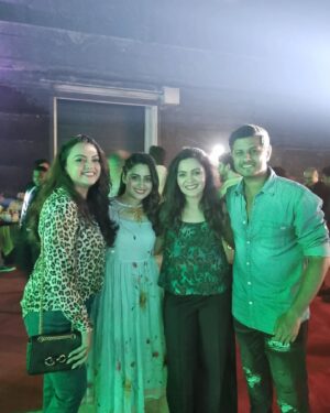 Ami Trivedi Instagram - Bts from #ravivaarwithstarparivaar 
#winner
#yrkkh 
VC : the glorious @alicekaushikofficial ❤