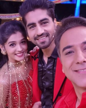 Ami Trivedi Instagram - Bts from #ravivaarwithstarparivaar 
#winner
#yrkkh 
VC : the glorious @alicekaushikofficial ❤