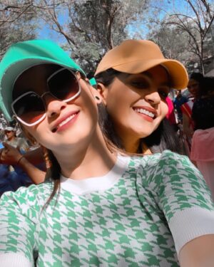Ami Trivedi Instagram - Best pic Wid the best one♥️…. @ami_trivedi_official 
#instagram post #happymood😊 #keeploving Yrkkh 🌸#outfitoftheday #lovelove