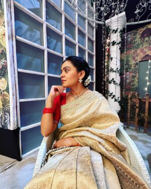 Ami Trivedi Instagram - Moods.. captured by my darling @itsnishanagpal ❤️