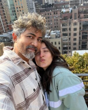 Amrutha Srinivasan Instagram - It's hard to find pictures of us that I haven't already shared. Tried my best.

This year has been our hardest yet. Most trying. Put us through the wringer. And the best things that came out of it are the undeniable truth of the beauty that you are, and the unshakeable feeling of gratitude for US. :) 🧿♥️

You have been your most beautiful self for the world to see. Honest, brave, kind and respectful, protective of your truth in seeking justice.

Bubba, bubby, bubz, kannamma, boolie, boopy, and all the other silly names. 
May this year bring you all the love you deserve - from people, animals, places, scripts, what not! 
May it bring you curiosity, engagement, fulfilment and never-ending learning at work; 
May it bring you good health (this is also selfishly for me) and most importantly, PEACE. 🧿♥️

Happy Birthday, @evamkarthik 😚