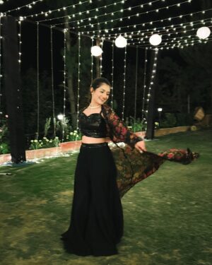 Amulya Rattan Instagram - Mein Apni Favourite Hu✨