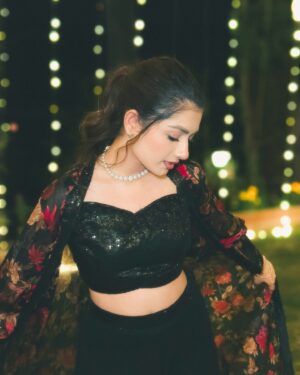 Amulya Rattan Instagram - Mein Apni Favourite Hu✨