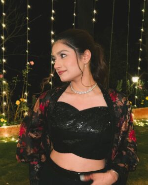 Amulya Rattan Instagram - Mein Apni Favourite Hu✨