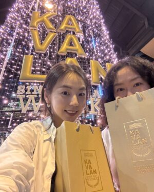 An So-hee Instagram - 💛🥃🧡☺️💚🧐🩵👯‍♀️