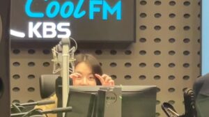 An So-hee Instagram - 설레고 따뜻했던 스페셜 DJ로의 일주일🫶🏻감사했어요🩵
안온한 밤 되세요-* @volumeup_891 💜