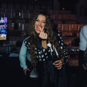 Ana Guerra Instagram - Solo le pido al 2025 que sea como el 2024, tú que le pides? ♥️♥️♥️
#feliz2025