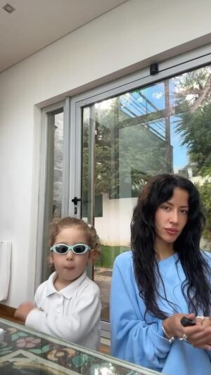 Ana Moura Instagram - rise and fucking grind 🩵🩵💦💦