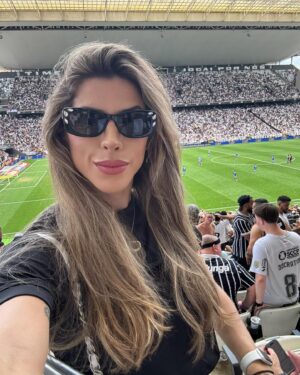 Ana Paula Minerato Instagram - 34º rodada @brasileirao Retaaaa final 
Corinthians 2 x 1 Cruzeiro ⚽️💪🏻

Aiiii gente ja posso sonhar com a Libertadores?? 🥹🥹
