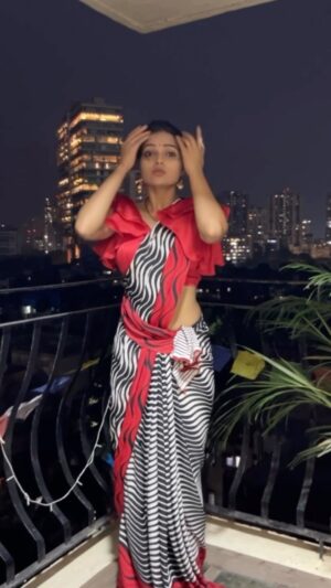 Anamica Kadamb Instagram - Pati kare to kya kare 😂😂😂
#trending #reels #achari #bhabhi #karwachauthspecial #anamicakadamb #patipatni #patipatnijokes #viral #contentcreator