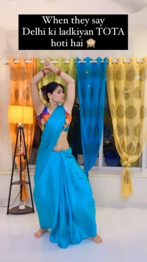 Anamica Kadamb Instagram - Tag those dilli walliyaan 😘
#reels #instagood #dancevideo #anamicakadamb #delhigirls #trending #reelsinstagram #sareeindia #totalook #delhiuniversity #beats #northwales #delhiite