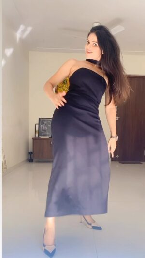 Anamica Kadamb Instagram - Only for Shahrukh 💕
@iamsrk 
#reels #shahrukhkhan #love #jawan #bollywood #trending #dance #ramaiyavastavaiya
